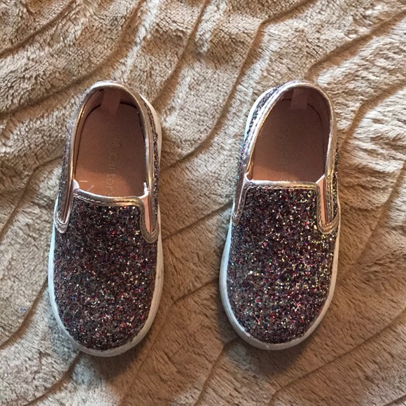 Cute sparkly shoes - Picture 3 of 7